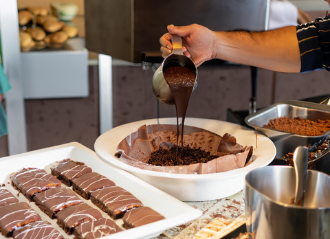 Preparazione di Brownies al Caffè con Cioccolato Fondente